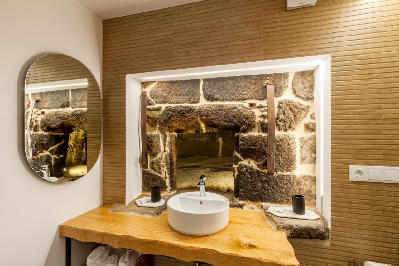 Alojamiento Turistico Caxide Parada De Sil Ribeira Sacra Eksteriør billede